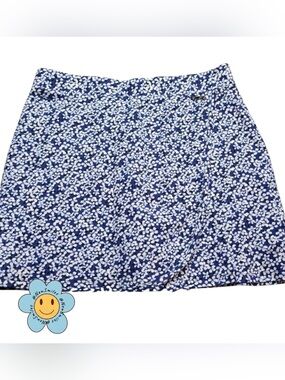Jones New York ~ Mini Skort ~ Blue & White Floral ~ Thick Elastic Waistband ~